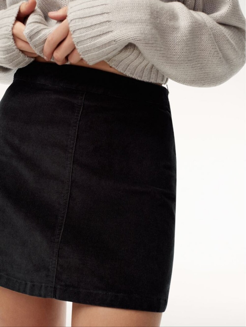 Aritzia Wilfred Corduroy Black Mini Skirt Size 10 Boho Fall Whimsigoth Casual